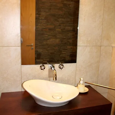 Spacious In With And Mountain View * Bragança