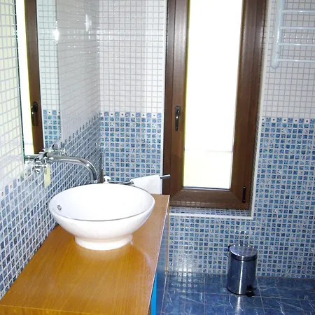 Spacious In With And Mountain View Nyaraló